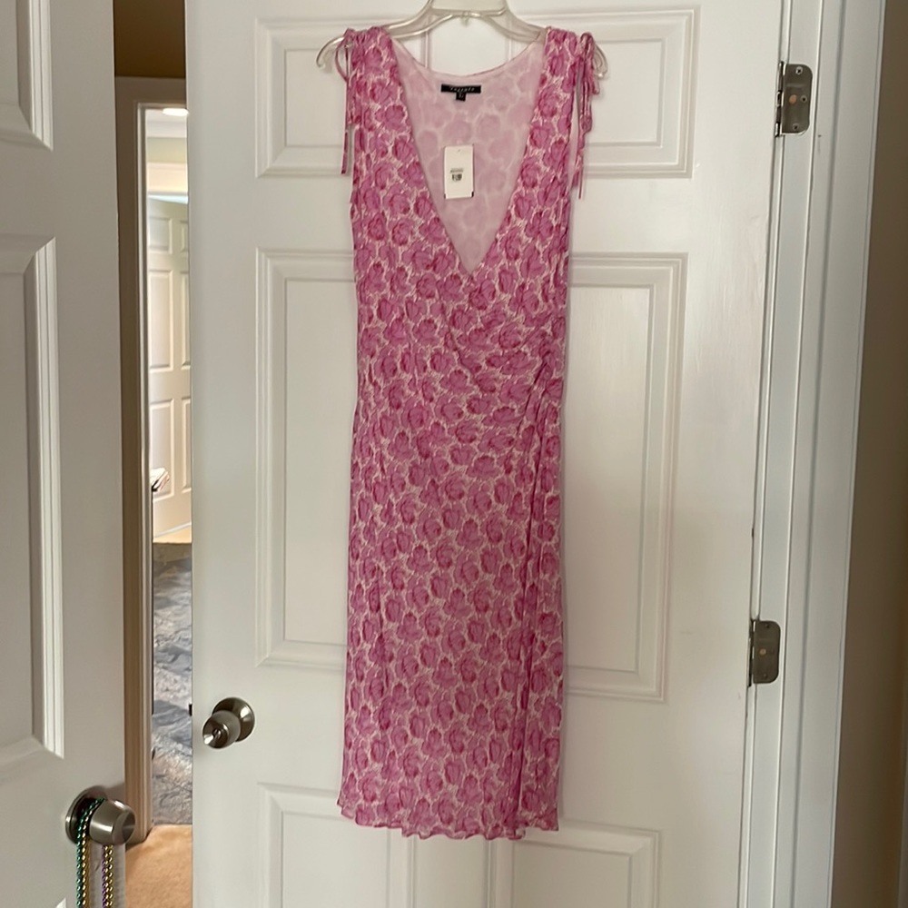 Beautiful pink with touches of red floral. Size large- petite.